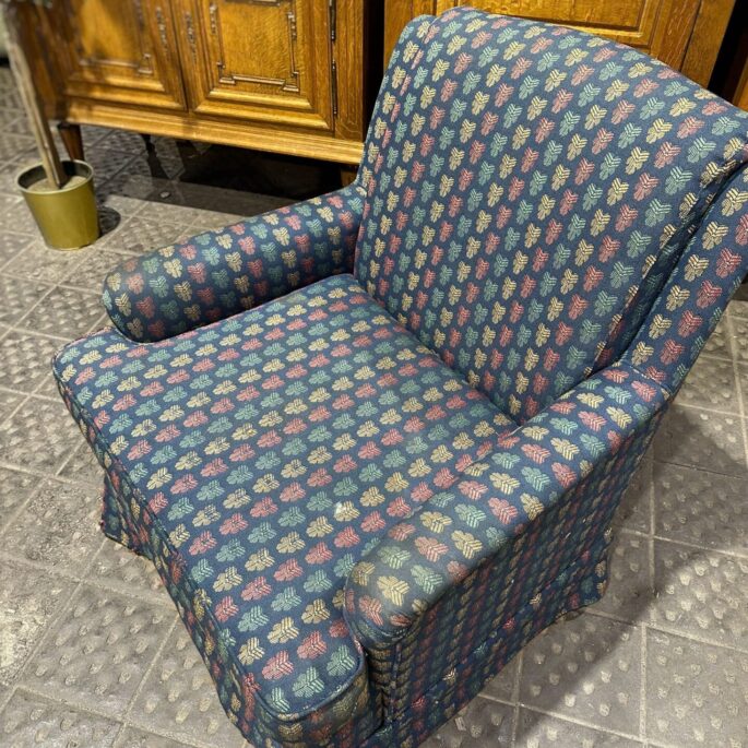Zils auduma atpūtas krēsls