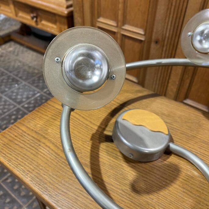 Metāla griestu lampa
