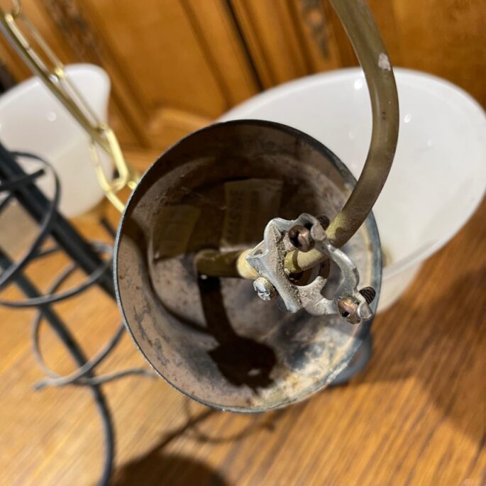 Metāla griestu lampa