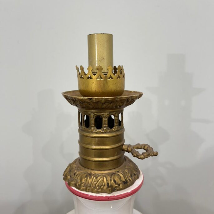 Porcelāna galda lampa ar bronzas detaļām