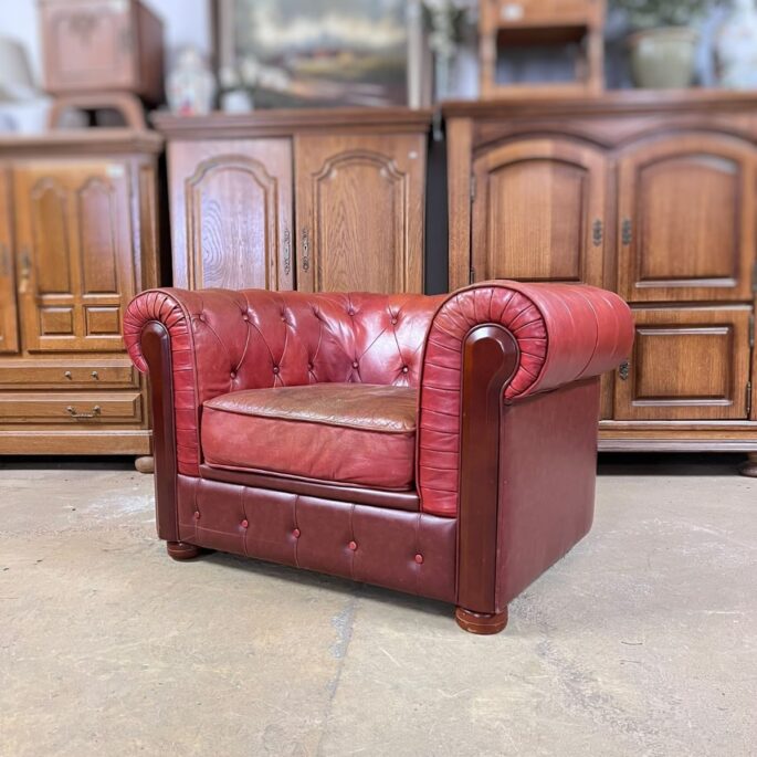 Chesterfield stila ādas atpūtas krēsls