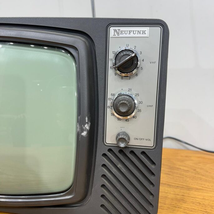 Televīzors 