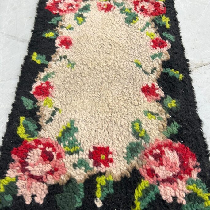 Paklājs (41 x 67 cm)