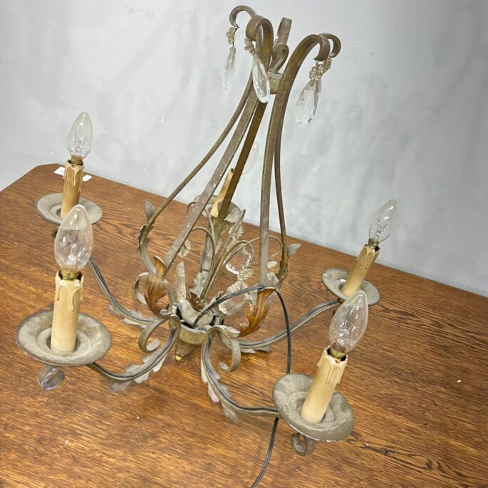 Metāla griestu lampa