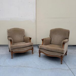 Luija XVI stila atpūtas krēsls