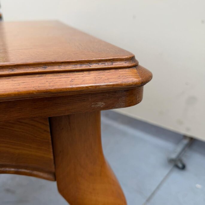 Izvelkams vintāžas stila ēdamgalds (prece uz pasūtījumu)
