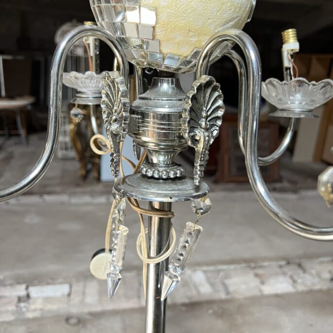 Metāla stāvlampa ar kristāliem