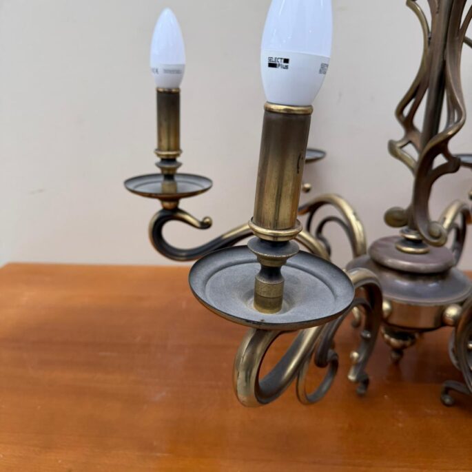 Metāla griestu lustra (prece uz pasūtījumu)