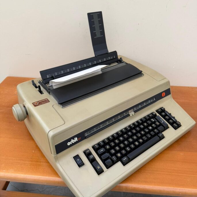 Rakstāmmašīna (prece uz pasūtījumu)