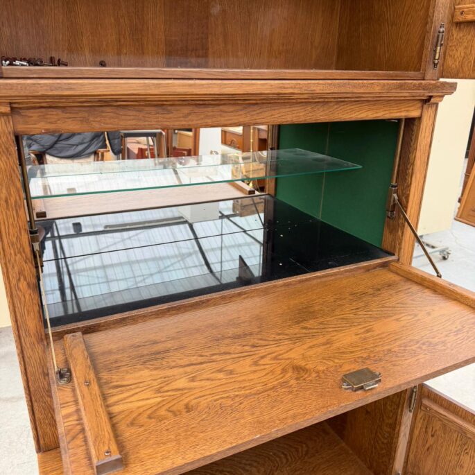 Brūna bufete (prece uz pasūtījumu)