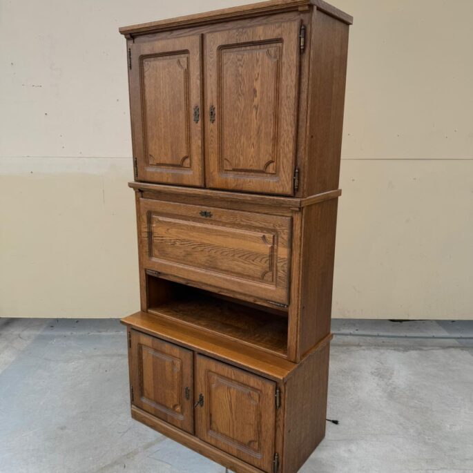 Brūna bufete (prece uz pasūtījumu)