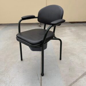 Tualetes krēsls (prece uz pasūtījumu)