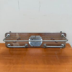 Senlaicīgs drēbju pakaramais (prece uz pasūtījumu)