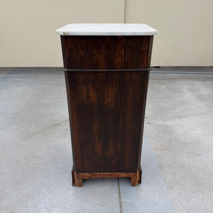 Skapītis ar marmora virsmu (prece uz pasūtījumu)