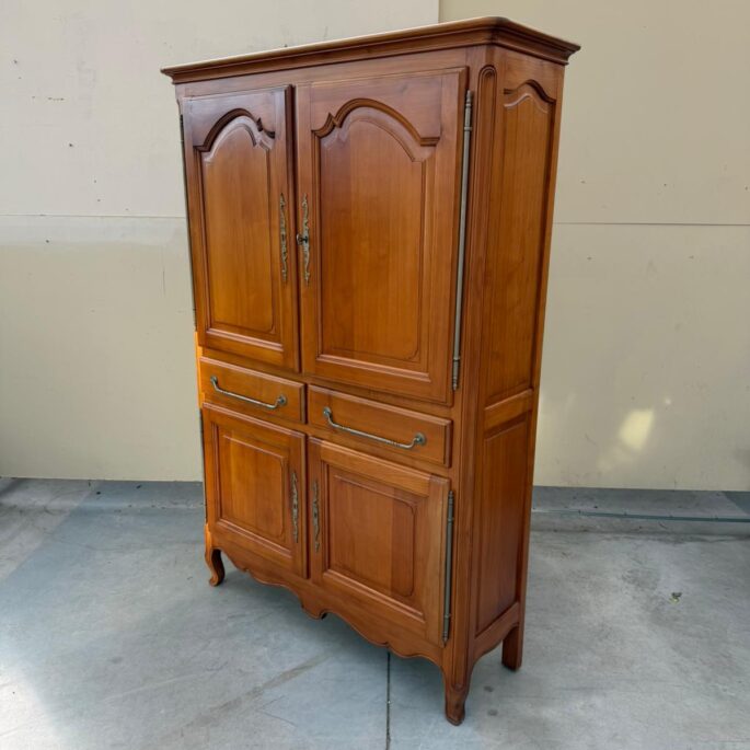 Ķirškoka bufete (prece uz pasūtījumu)