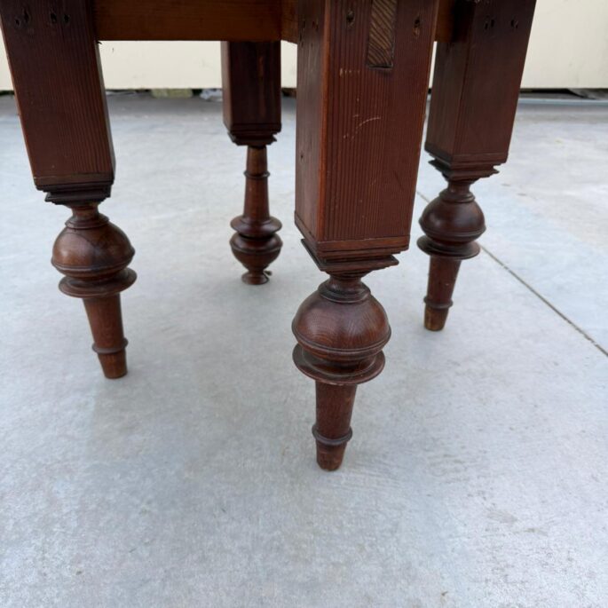 Apaļš žurnālgalds (prece uz pasūtījumu)