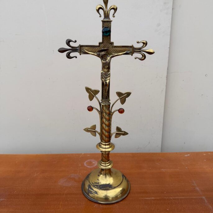 Metāla krusts (prece uz pasūtījumu)