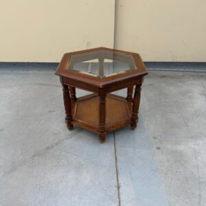 Žurnālgalds ar stikla virsmu (prece uz pasūtījumu)