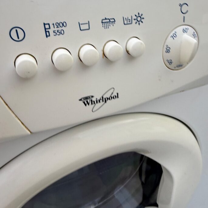 Lietota Whirlpool veļas mašīna (Prece uz pasūtījumu)
