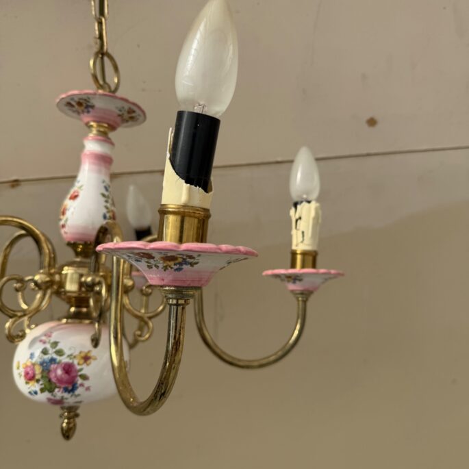 Vintage stila piecu lampu lustra ar porcelāna elementiem (Prece uz pasūtījumu)