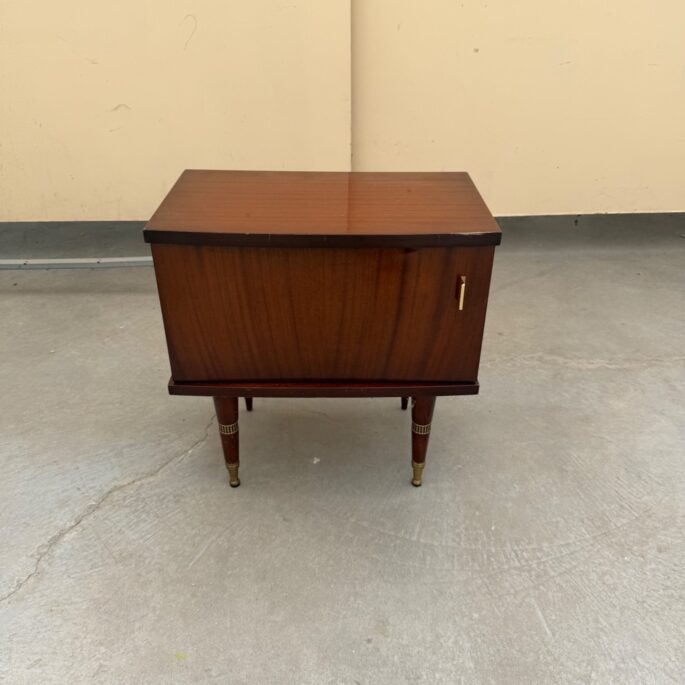 Vintage naktskapītis (Prece uz pasūtījumu)