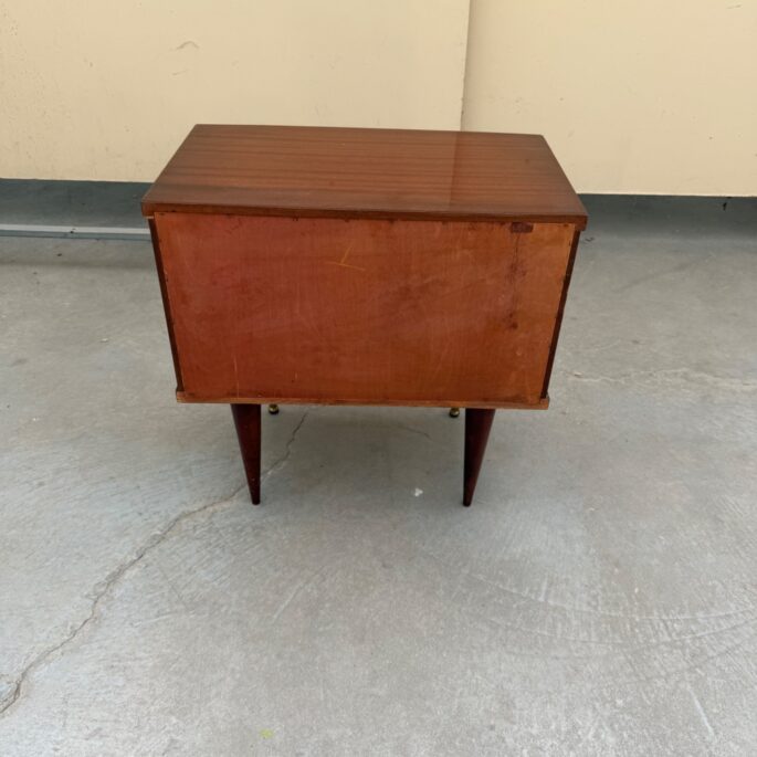 Vintage naktskapītis (Prece uz pasūtījumu)