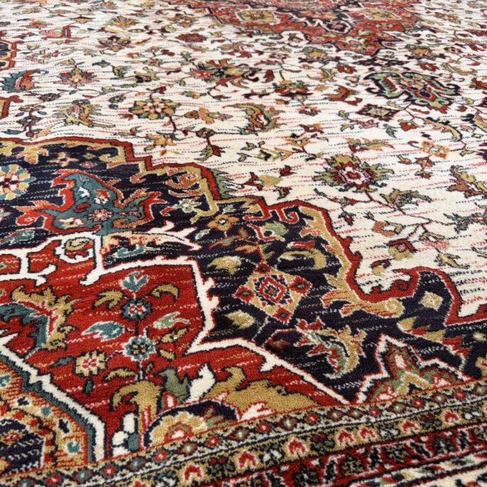 Vilnas paklājs ar ornamentiem (287 x 400 cm)