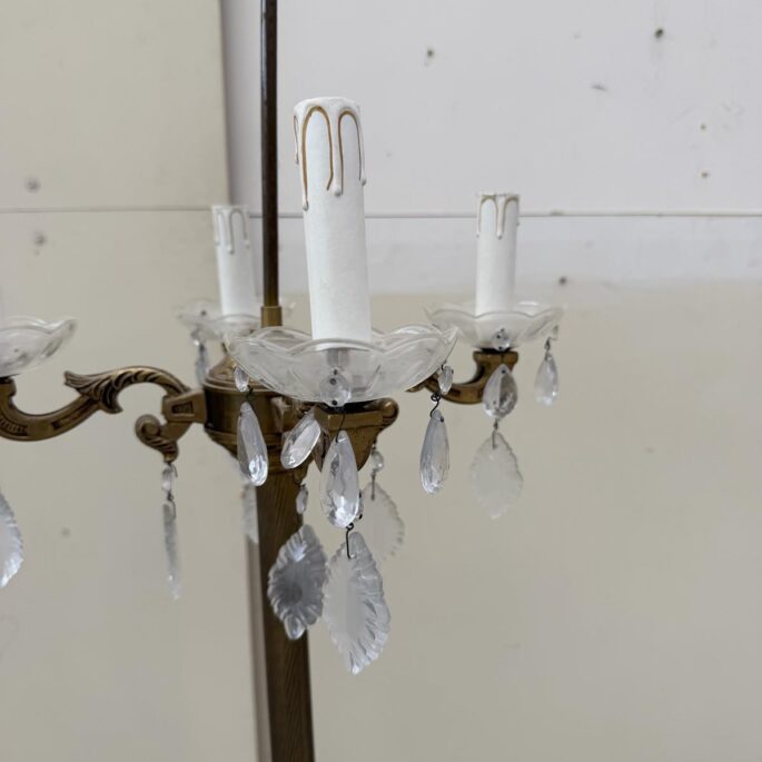 Metāla stāvlampa (prece uz pasūtījumu)