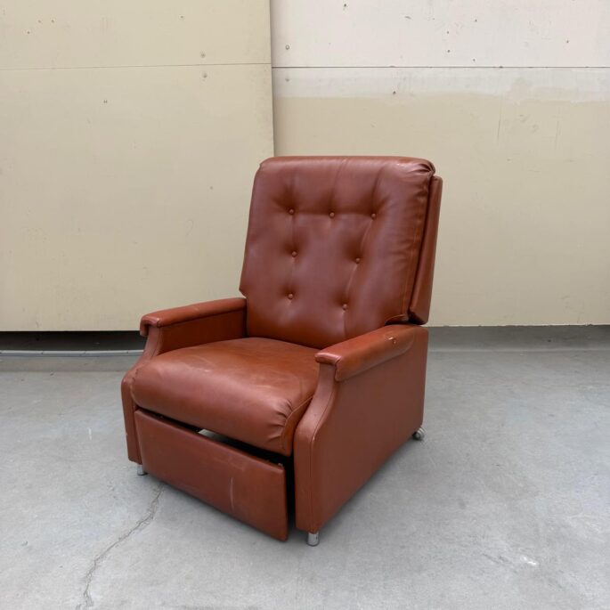 Atpūtas krēsls ar relax funkciju - mehānisks (prece uz pasūtījumu)