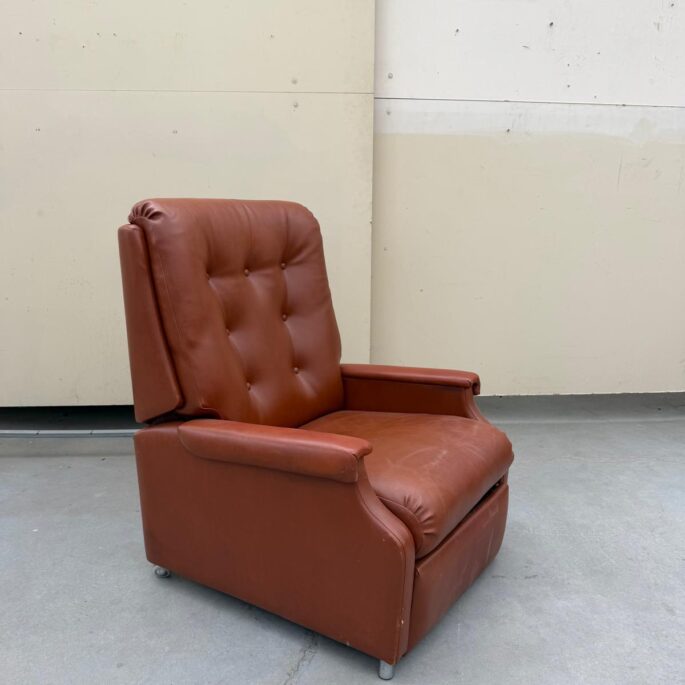 Atpūtas krēsls ar relax funkciju - mehānisks (prece uz pasūtījumu)