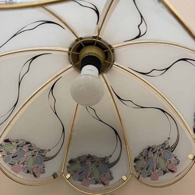 Griestu lampa (prece uz pasūtījumu)