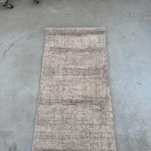 Pelēks paklājs (66 x 130 cm)