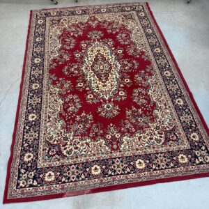 Paklājs ar ornamentiem (190 x 288 cm)