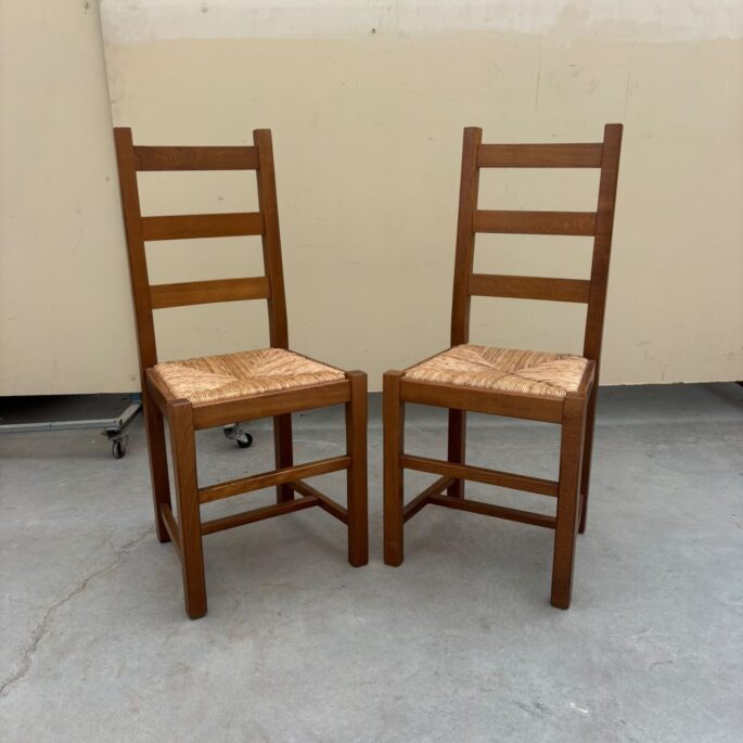 Koka krēsls (pieejami 3 gab.)