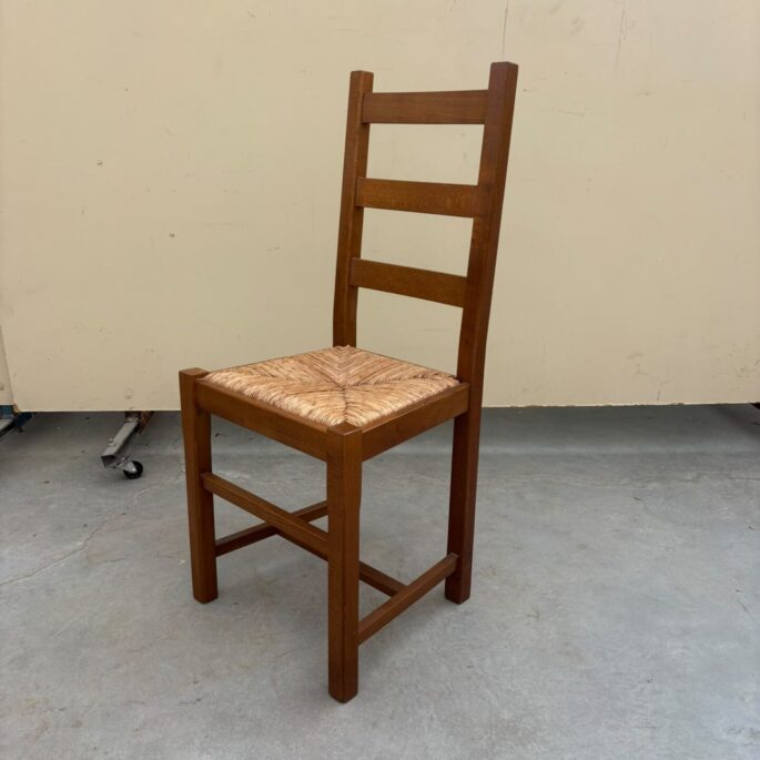 Koka krēsls (pieejami 3 gab.)