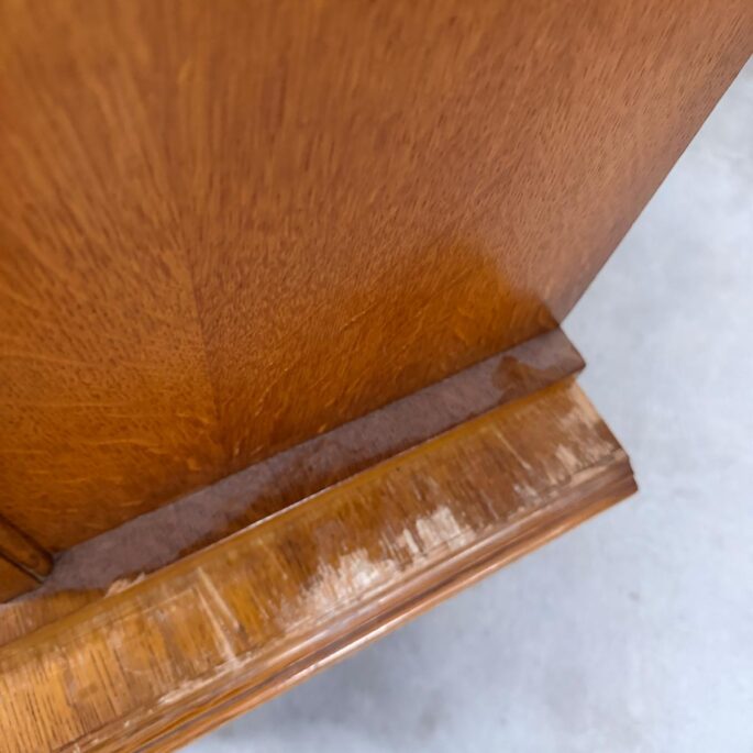 Brūna bufete (prece uz pasūtījumu)