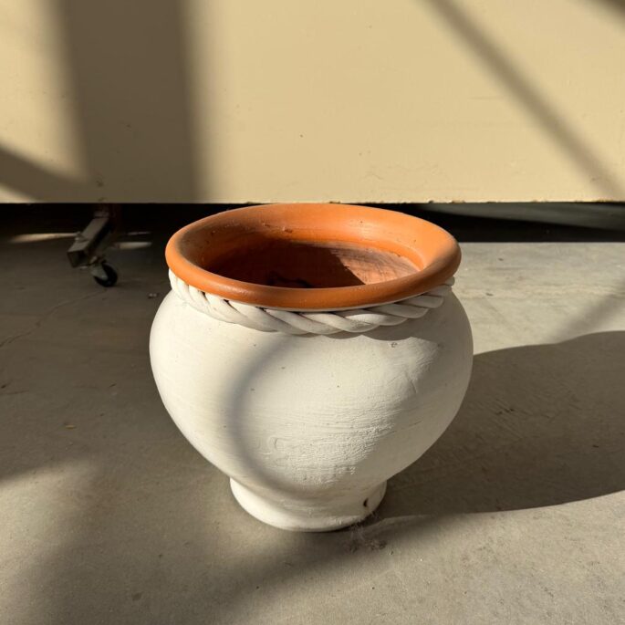 Keramikas puķu pods