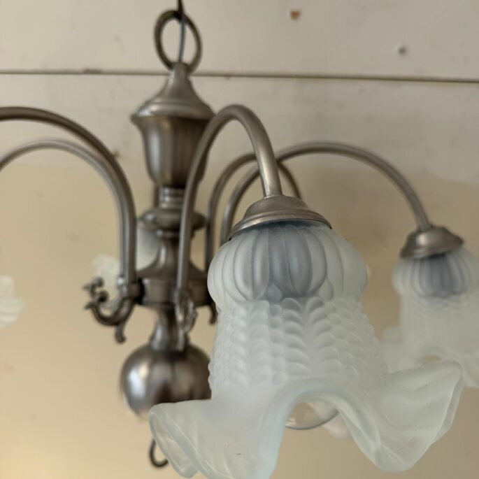 Metāla lampa ar stikla kupoliem (prece uz pasūtījumu)