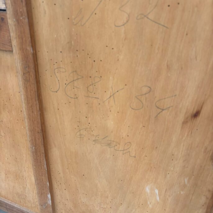 Kumode ar marmora virsmu (prece uz pasūtījumu)