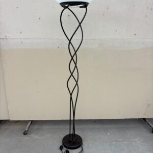 Stāvlampa (prece uz pasūtījumu)