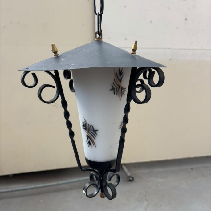Griestu lampa (prece uz pasūtījumu)