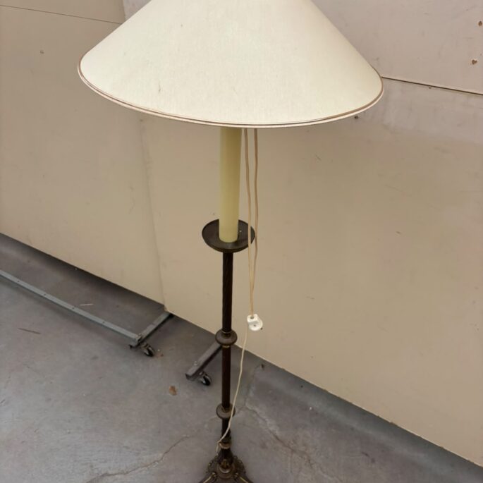 Stāvlampa