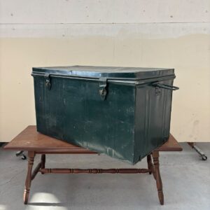Metāla kaste (prece uz pasūtījumu)