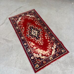 Paklājs ar ornamentiem (60 x 118 cm) (prece uz pasūtījumu)