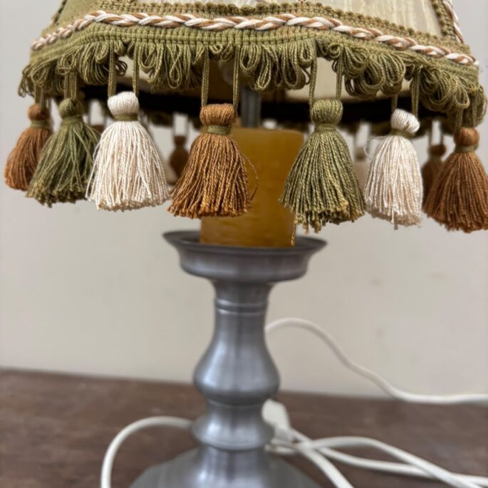 Galda lampa (prece uz pasūtījumu)