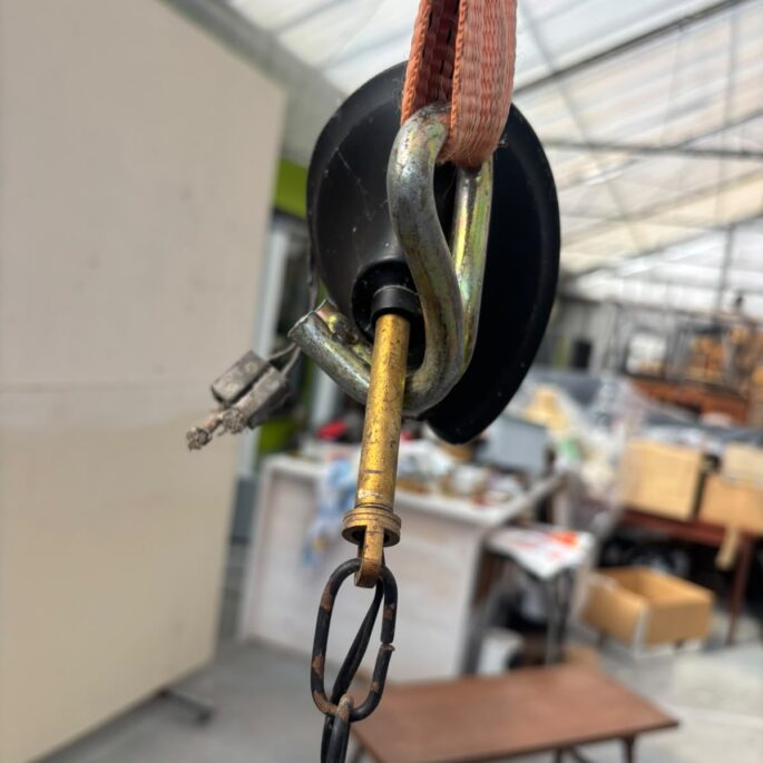 Griestu lampa (prece uz pasūtījumu)