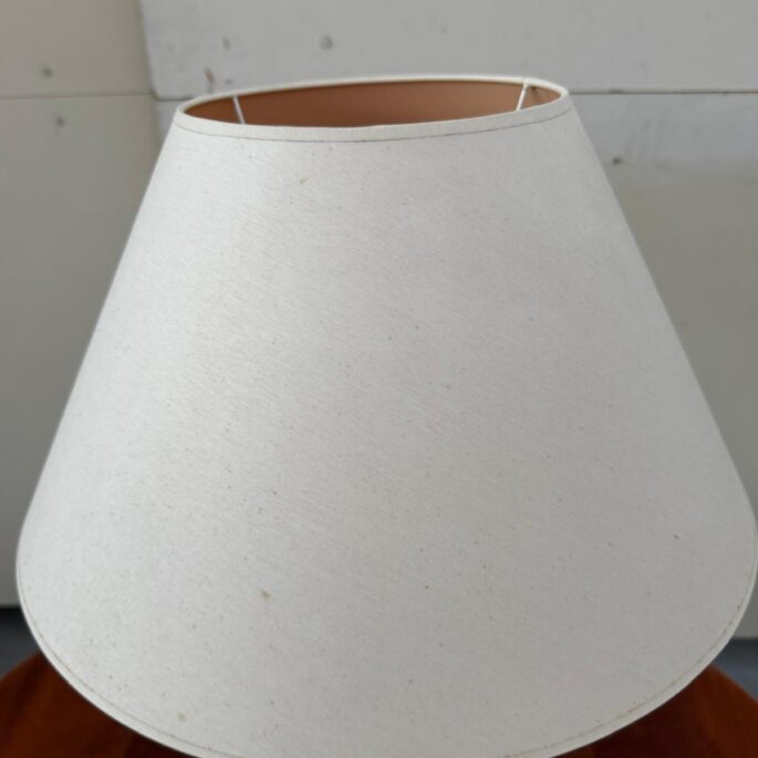 Galda lampa (prece uz pasūtījumu)