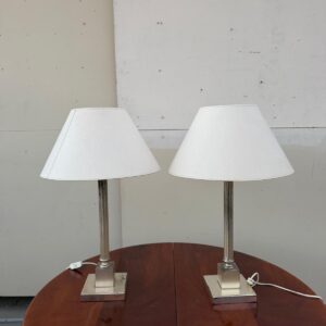 Galda lampa (prece uz pasūtījumu)