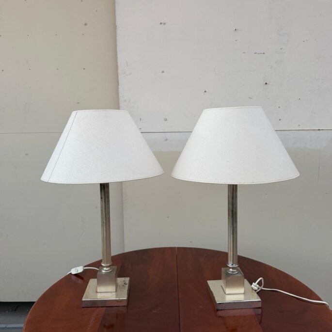 Galda lampa (prece uz pasūtījumu)