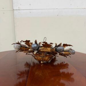 Griestu metāla lampa